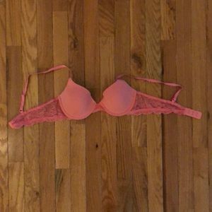 Pretty pink Gap bra